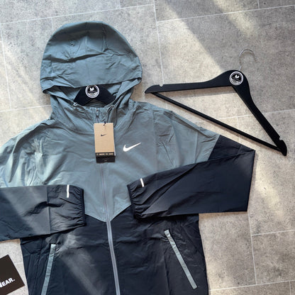 Nike UV windbreaker - Grey Stone