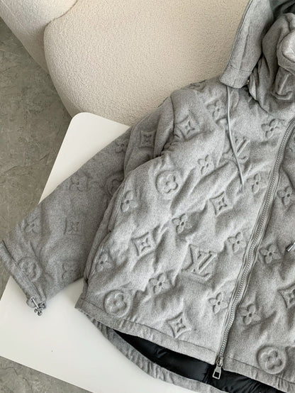 Louis Vuitton - Doudoune Monogramme LV Grise