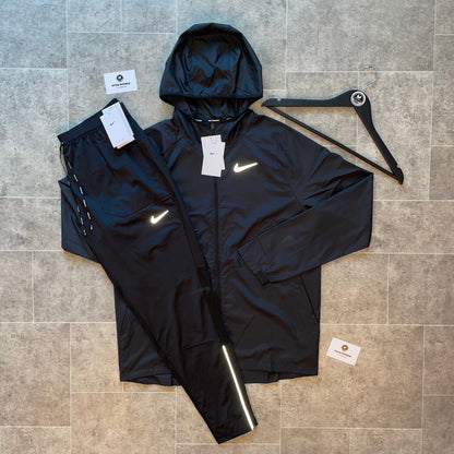 NIKE ESSENTIALS x PHENOM SET - BLACK