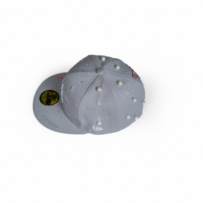 Custom-Fitted Caps “Gray“