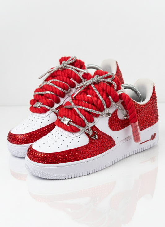 Air Force 1 Blanche customisée avec strasses rouges brillants